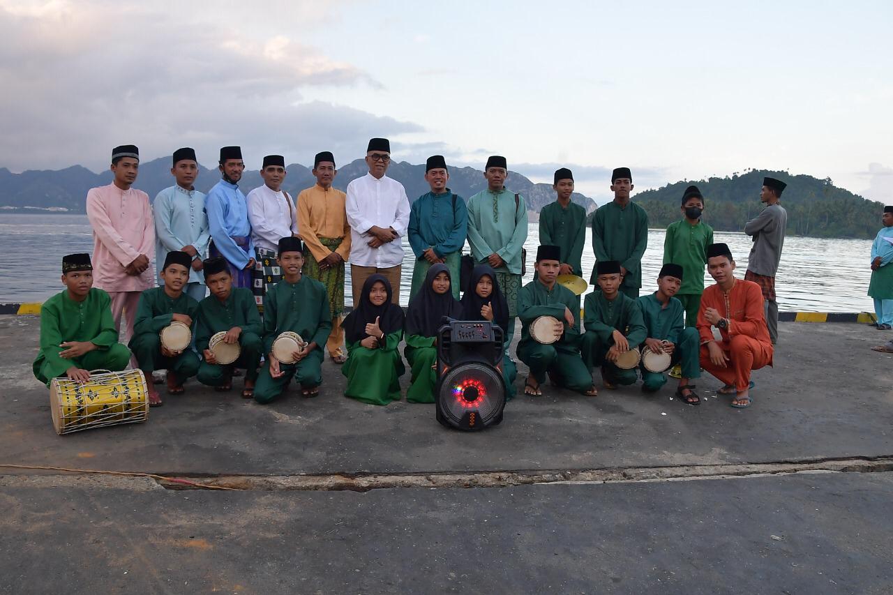 You are currently viewing Bupati Natuna Hadiri Muhibah Ramadhan di Pulau Tiga