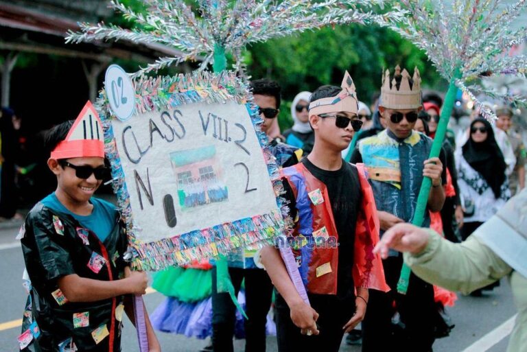 Read more about the article Recycle Carnaval: Kreatifitas yang Sayang Bumi