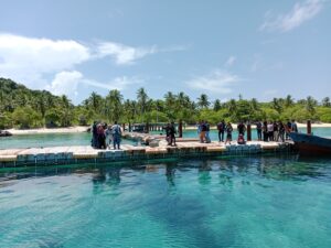 Read more about the article Pengunjung Padati Geosite Pulau Senua