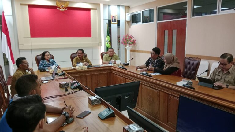 Read more about the article Geopark Natuna Menerima Kunjungan Peneliti UNDIP