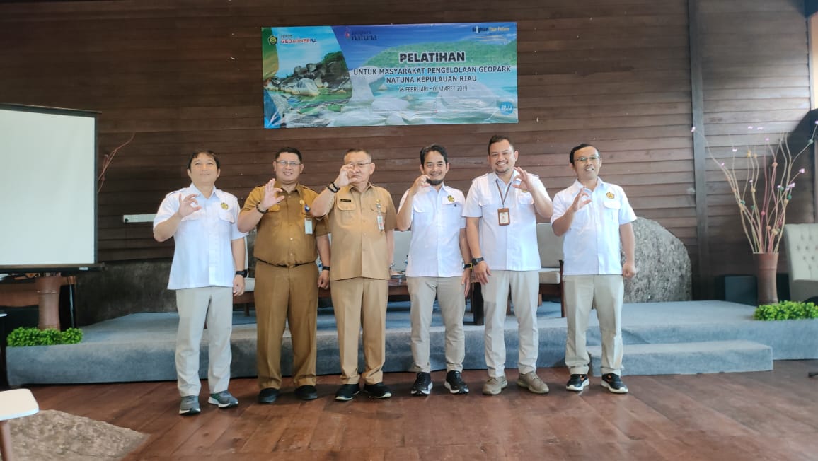 You are currently viewing Ketua Harian BPGN Natuna Buka Pelatihan Pengelolaan Geopark Natuna